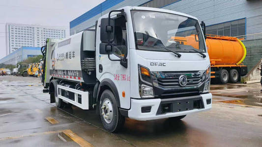 Used Dongfeng 143HP Garbage Compactor Truck for Sale - real inventory photo 2