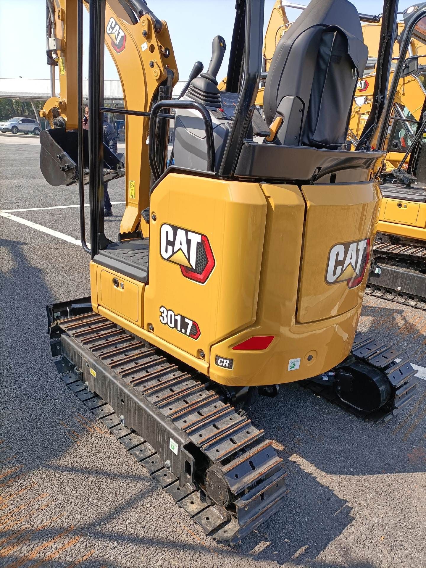 NEW CAT 301.7R