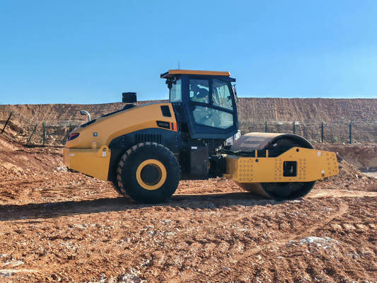New Liugong 6633EG4 Road Roller for Sale rear side view