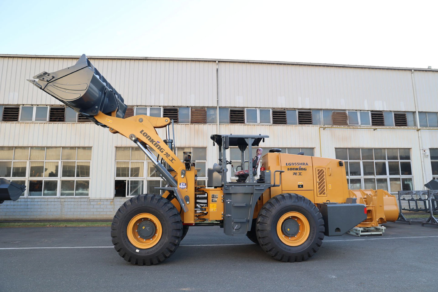 New Lonking LG955HRA Wheel Loader for Sale detail view