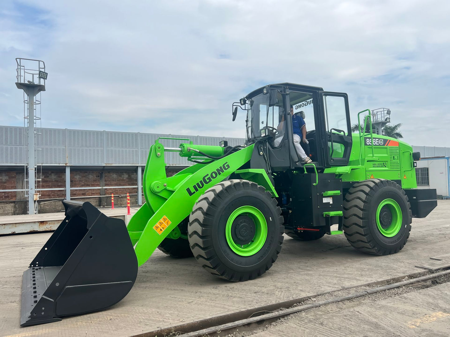 New Liugong 856E Wheel Loader for Sale front view