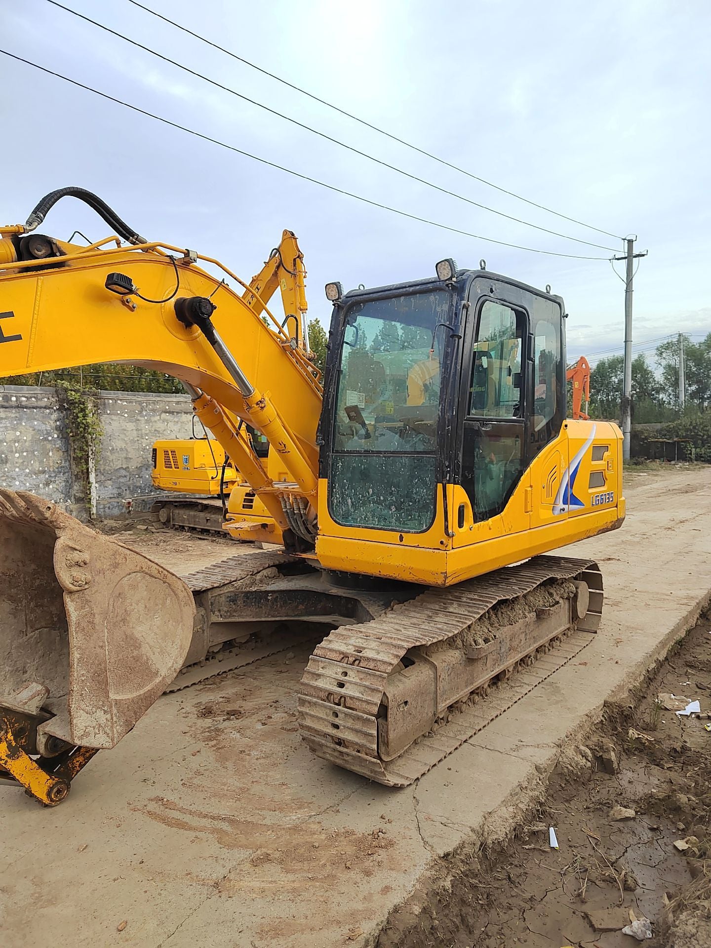 USED LONKING LG6135