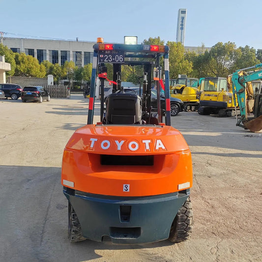 Used Toyota FD50 Forklift for Sale rear side view