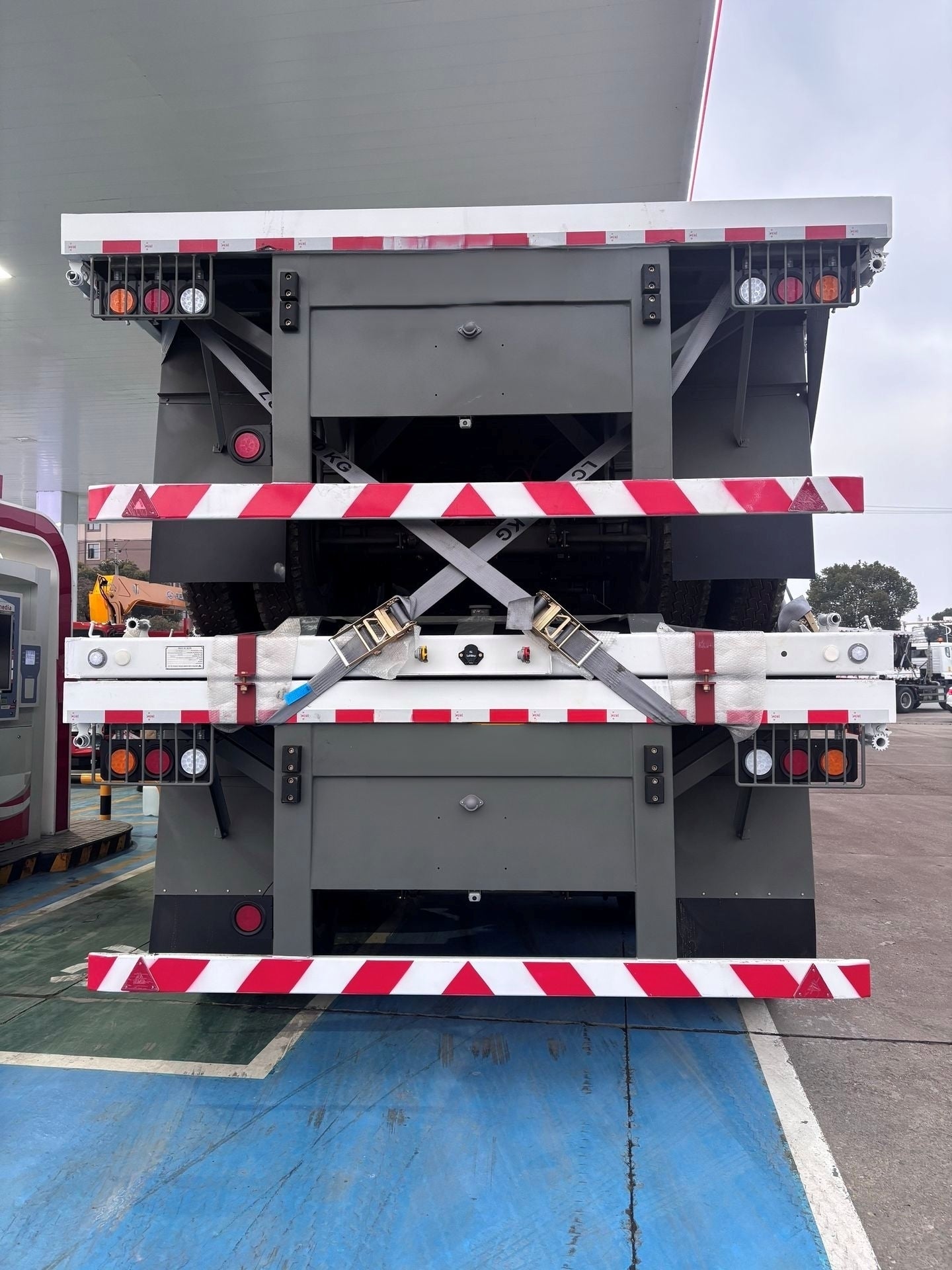 New Howo 540HP Flatbed Truck for Sale detail view