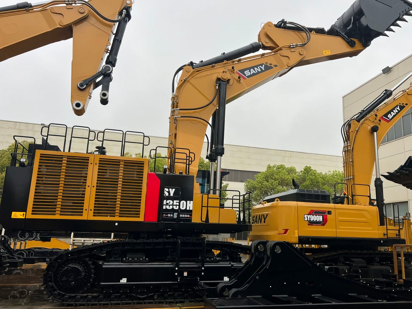 New Sany SY1350H Excavator for Sale detail view
