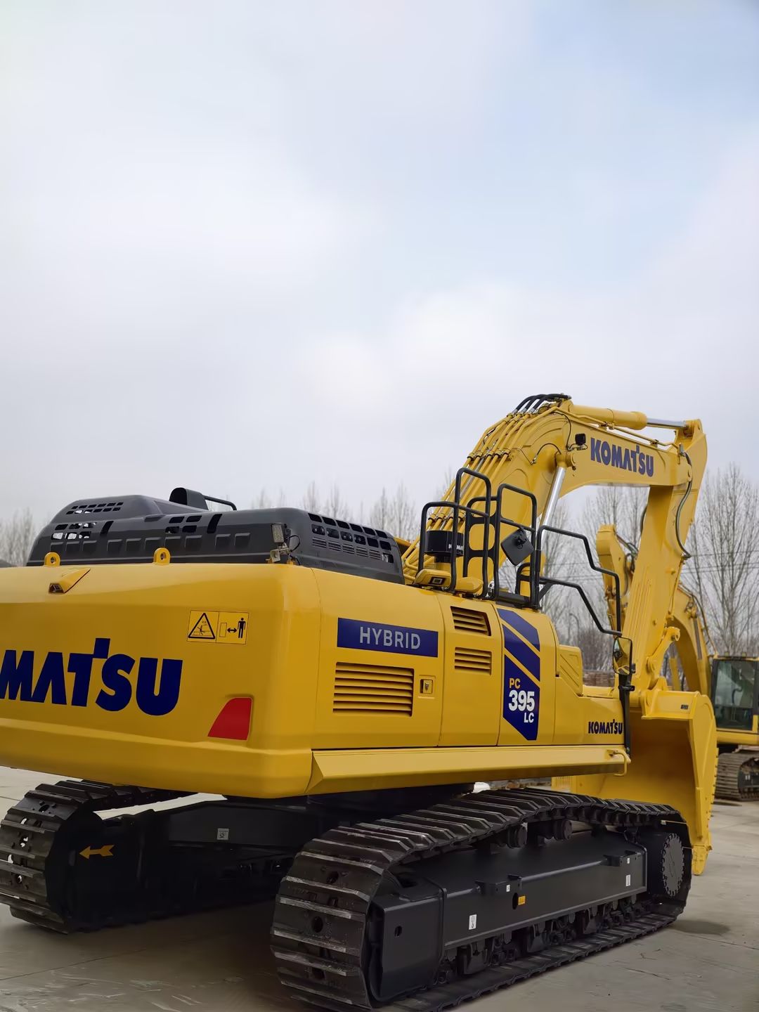 Used Komatsu PC395LC-10 Excavator for Sale detail view