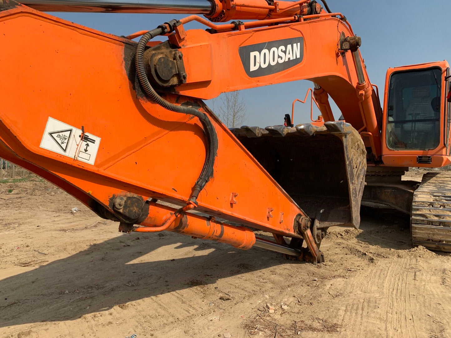 Used Doosan DH370LC-9 Excavator for Sale detail view