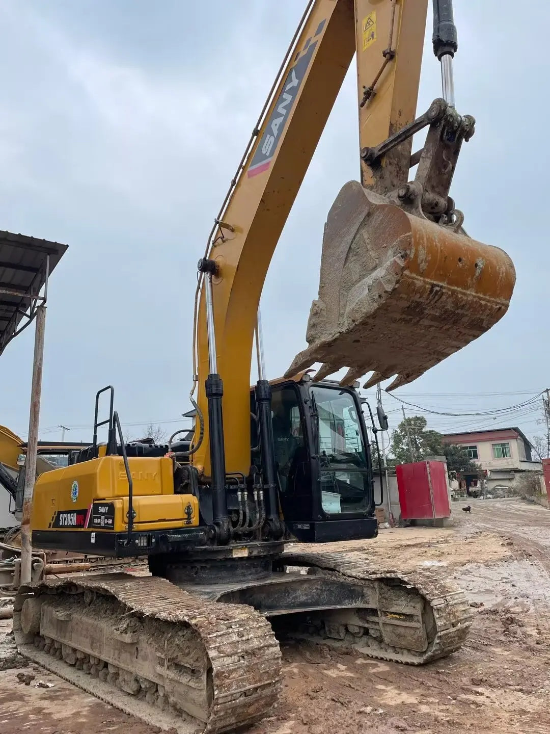 USED SANY 255H