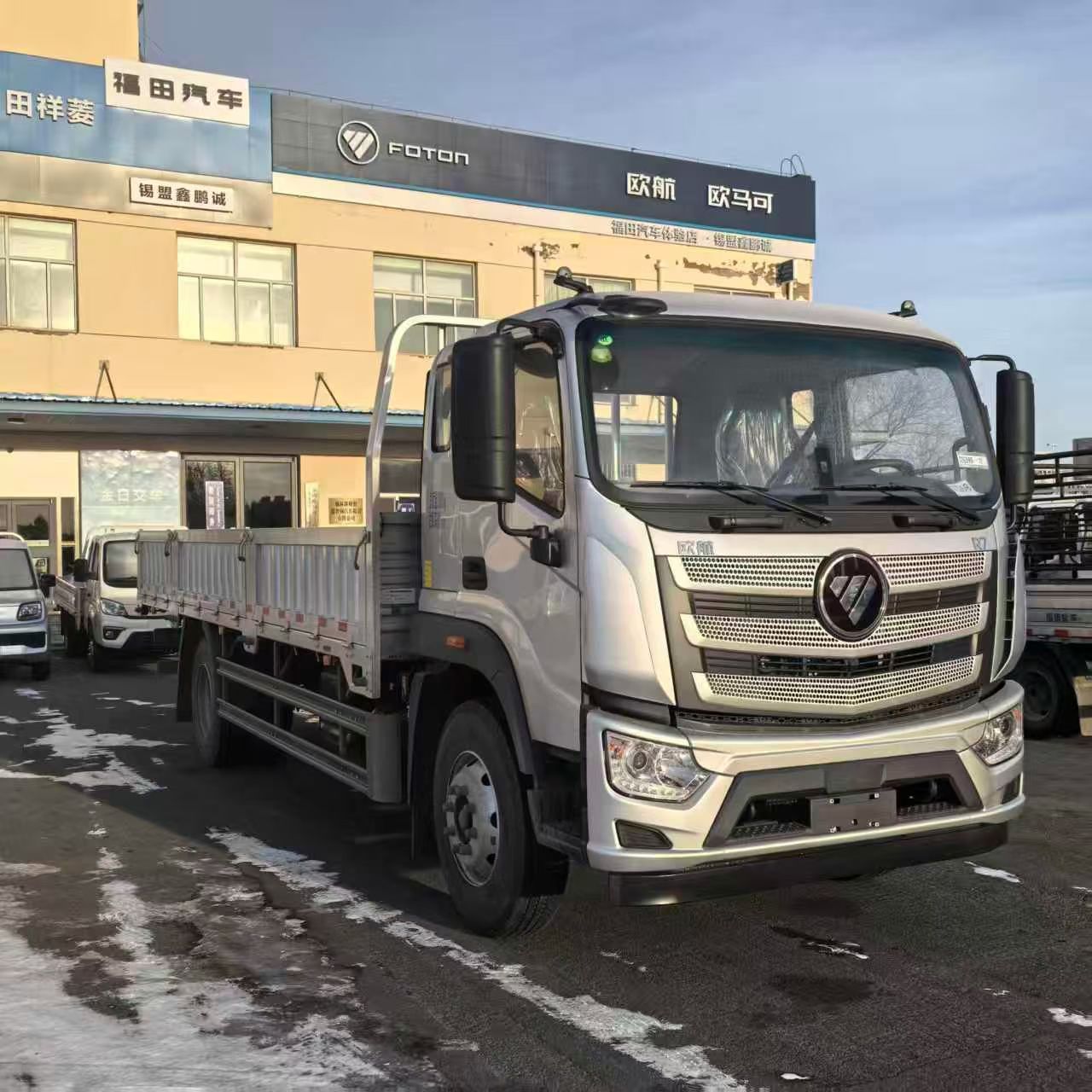 New Foton 240HP Flatbed Truck for Sale detail view