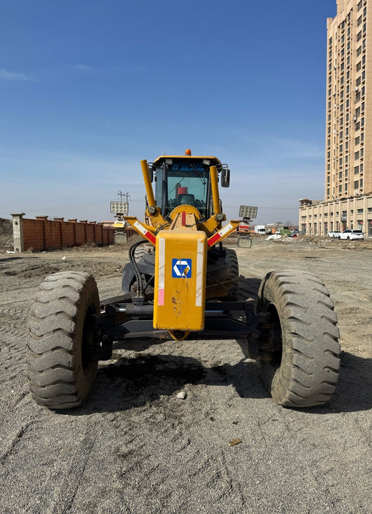 Used XCMG GR180 Motor Grader for Sale rear side view