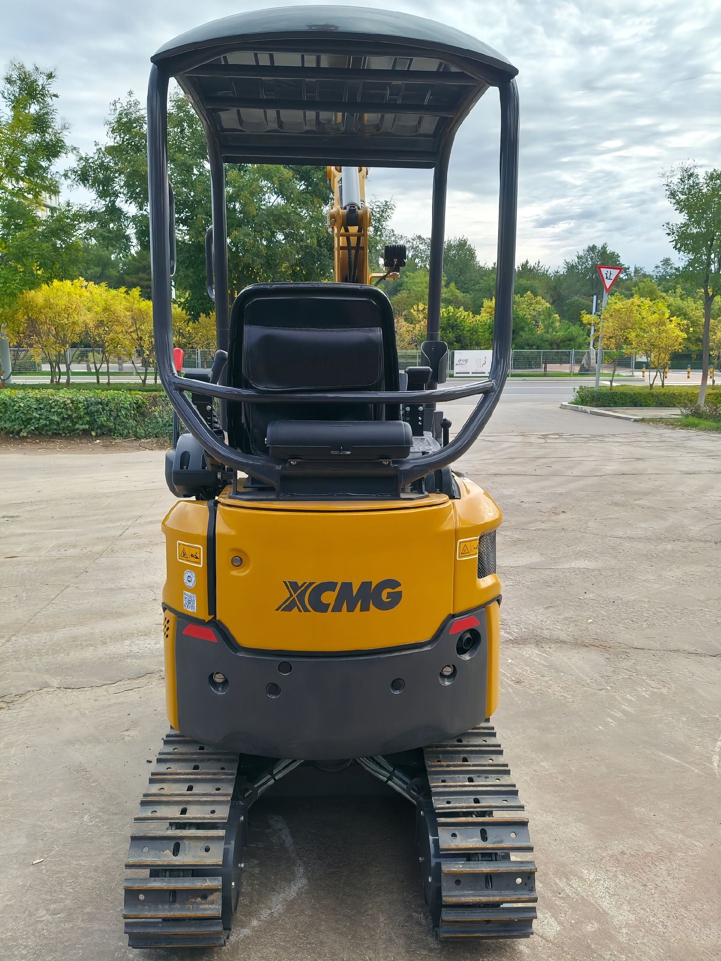 USED XCMG XE17U