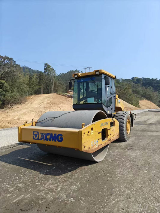 Used XCMG XS263H Road Roller for Sale rear side view