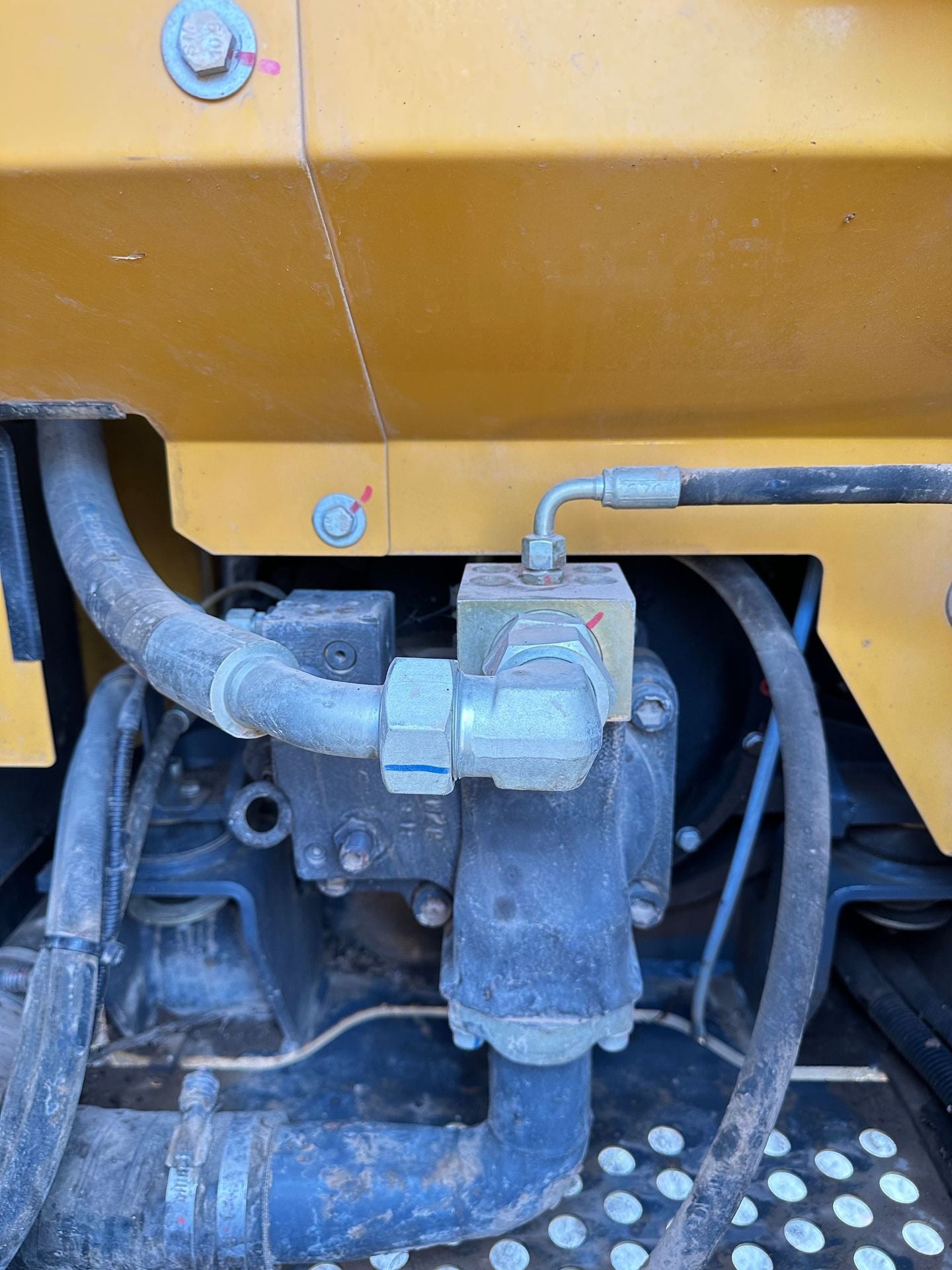 USED XCMG XE85DA