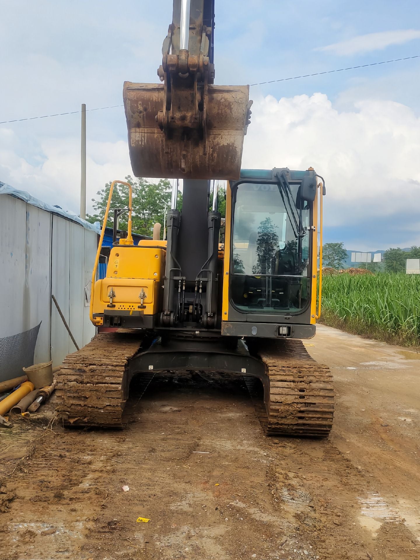 Used Volvo EC140BLC Excavator for Sale detail view