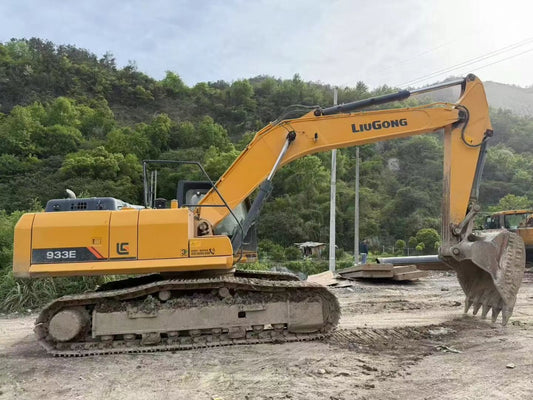 Used Liugong 933E Excavator for Sale rear side view