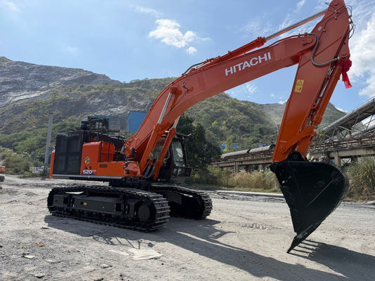 USED HITACHI ZX520LCH-6A