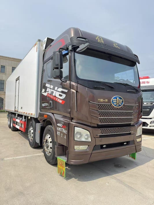 Used FAW JH6 9.6M 8×4 F-CLASS HEAVY Refrigerated Truck for Sale - real inventory photo 2