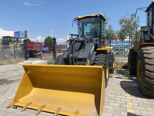 Used XCMG LW350FV Wheel Loader for sale front working view for sale