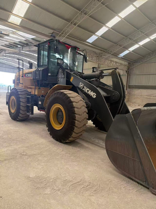 Used XCMG XC955 Wheel Loader for sale front working view for sale