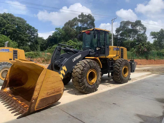 Used XCMG LW700HV Wheel Loader for sale front working view for sale