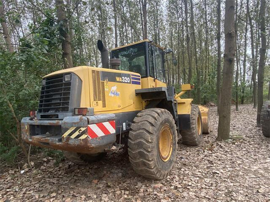 Used Komatsu WA320-5 Wheel Loader for Sale rear side view