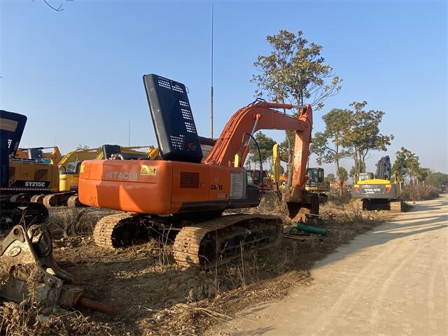 USED HITACHI ZX240