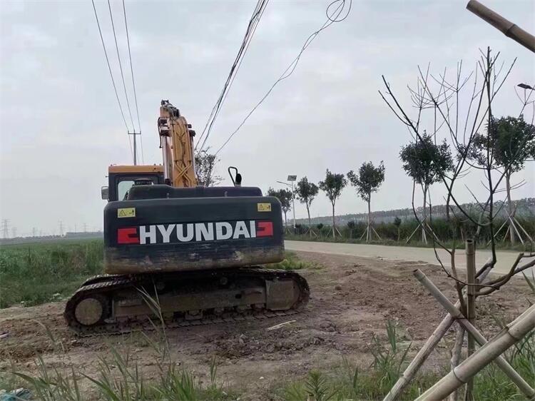 USED HYUNDAI R215VS