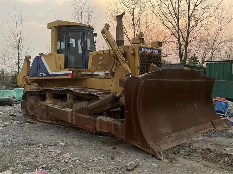 USED KOMATSU D275A