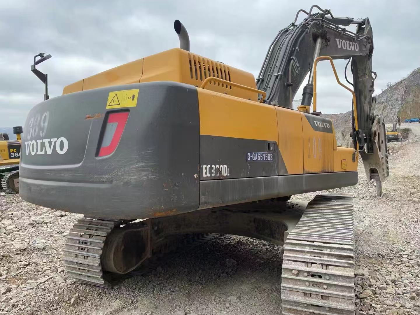 USED VOLVO EC380DL