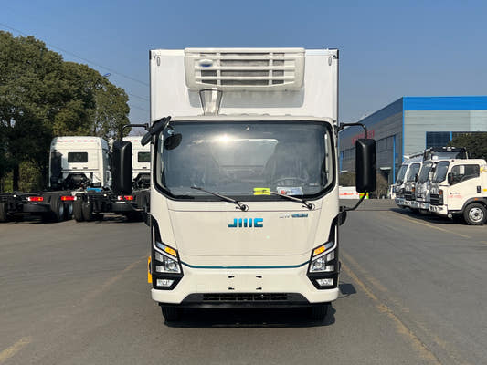 Used JMC E-LUDA 18M³ ELECTRIC Refrigerated Truck for Sale rear side view