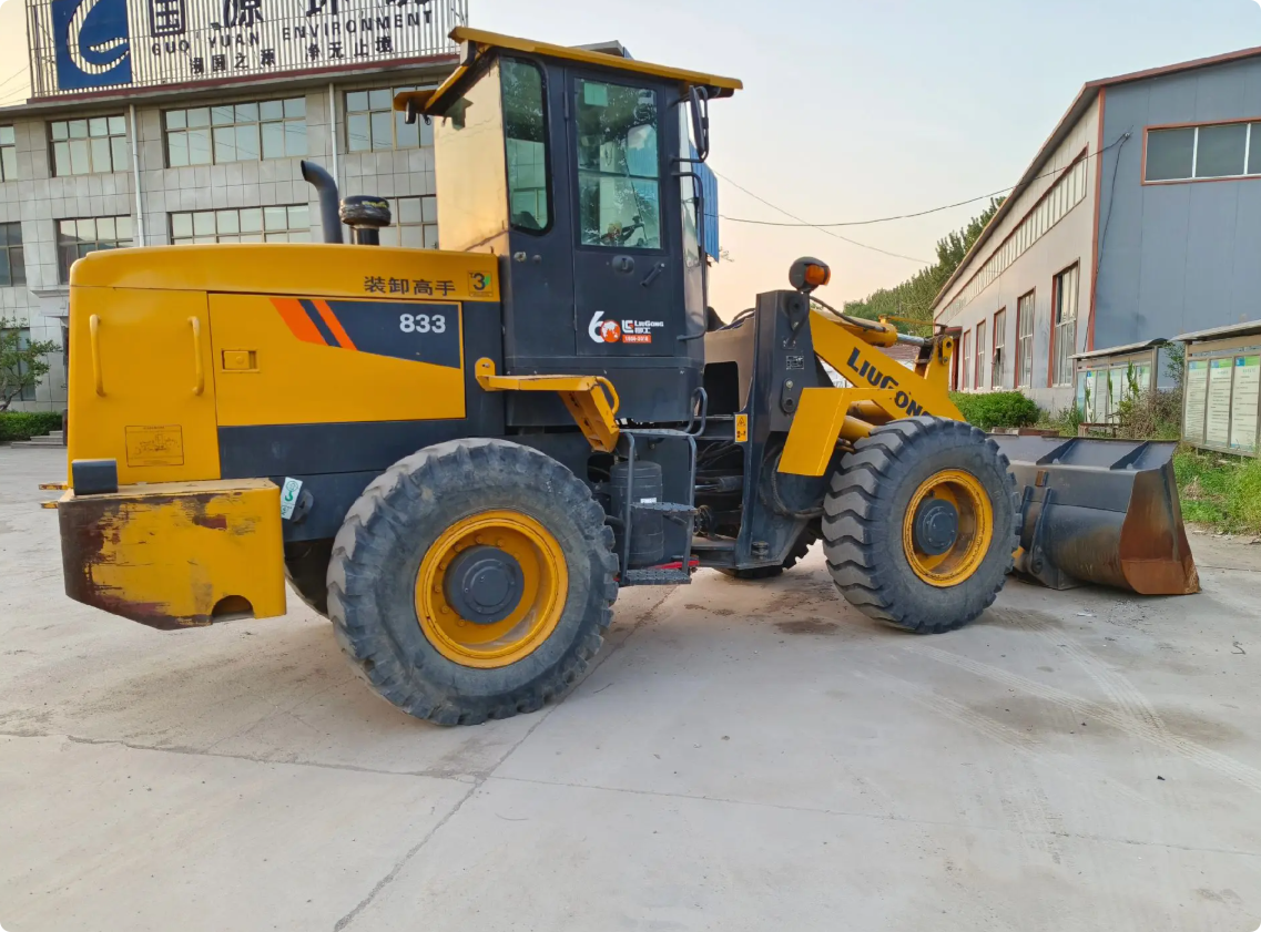 Used Liugong 833 Wheel Loader for Sale operator cabin for sale