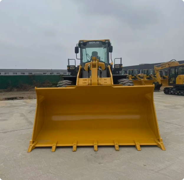 Used Sdlg LG956L Wheel Loader for Sale engine and hydraulic area for sale