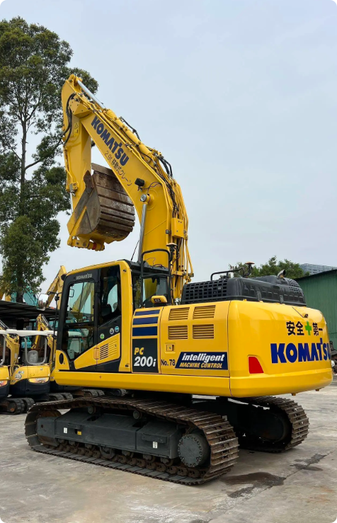 Used Komatsu PC200-11 crawler excavator real inventory view 2