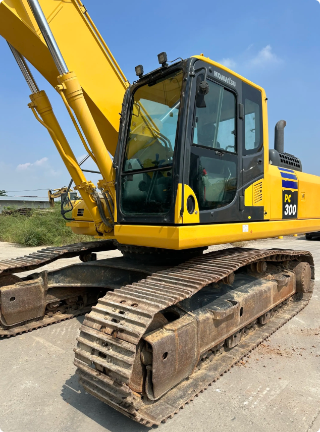 Used Komatsu PC300-8M1 Crawler Excavator for Sale - real inventory photo 7