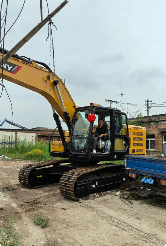 Used SANY SY200C PRO crawler excavator real inventory view 6