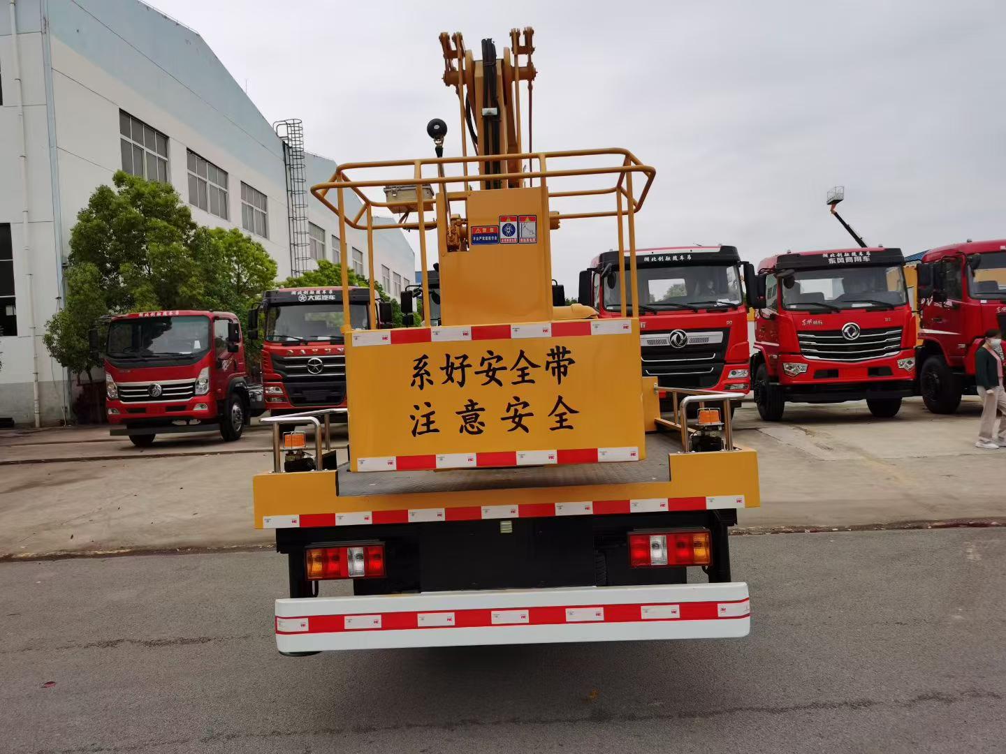 Used JMC SHUNDA 16M ARTICULATED BOOM Aerial Work Platform Truck for Sale detail view