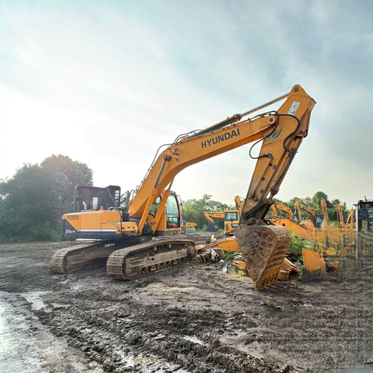 Used HYUNDAI R335LC-9T Crawler Excavator for Sale - real inventory photo 2
