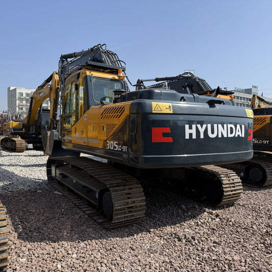 Used Hyundai 305LC Excavator for Sale rear side view
