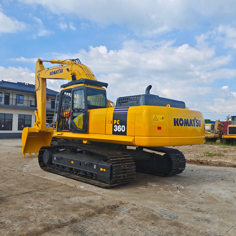 Refurbished Komatsu PC360-7 — The 36-Ton Japanese Workhorse, Reborn 🔴⛏️