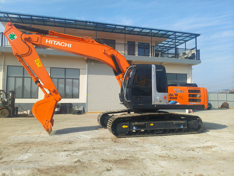 Used / Refurbished Hitachi ZX200 20-Ton Crawler Excavator – Japanese Hydraulics, Work-Ready, Export Packed