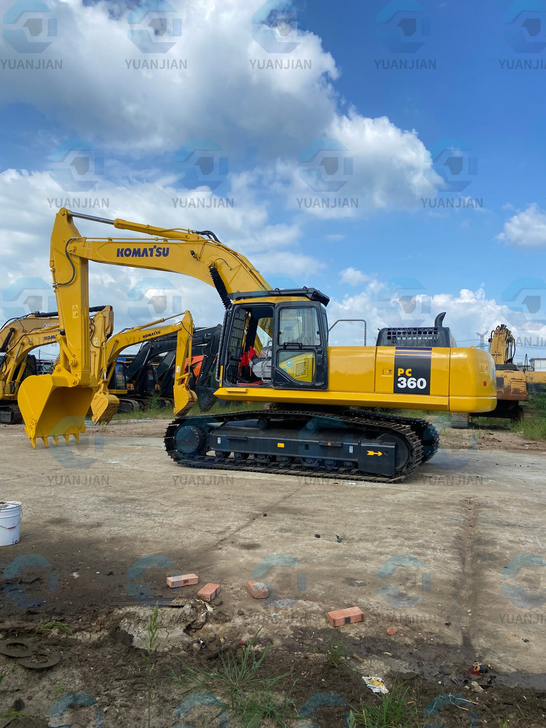 The Komatsu PC360: The 36-Ton Excavator That Owns the Quarry, the Mine and the Highway Job