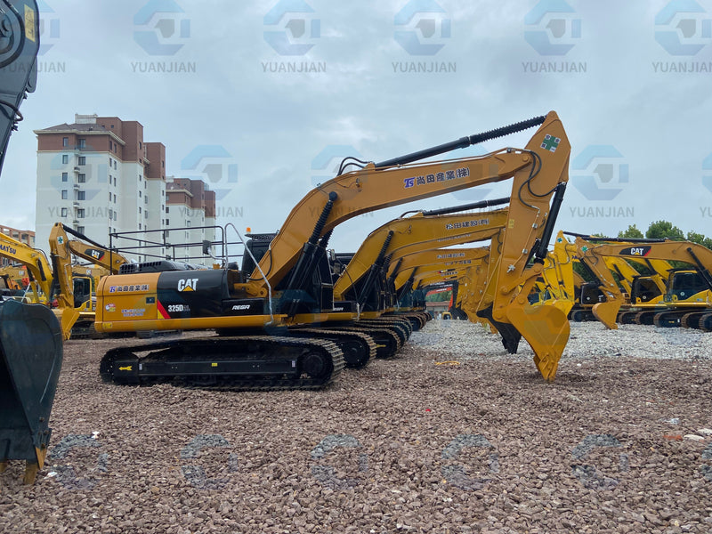 The Cat 325D2L: The 25-Ton "Goldilocks" Excavator That Fills the Gap Between the 320 and the 330