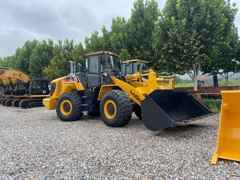 Why Choose the LiuGong 856H Wheel Loader? The Chinese 5-Ton Loader That Out-Values the Competition 🟡🟢