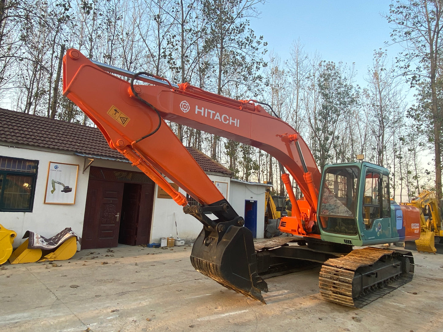 Used Hitachi EX200-2 Excavator for Sale rear side view