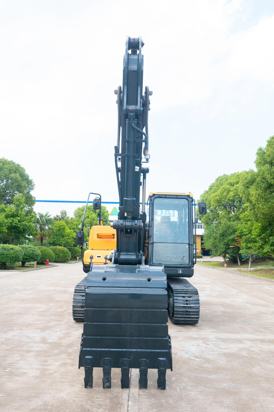 New HYUNDAI HX130 Crawler Excavator for Sale | HYUNDAI HX130 Price detail photo 3