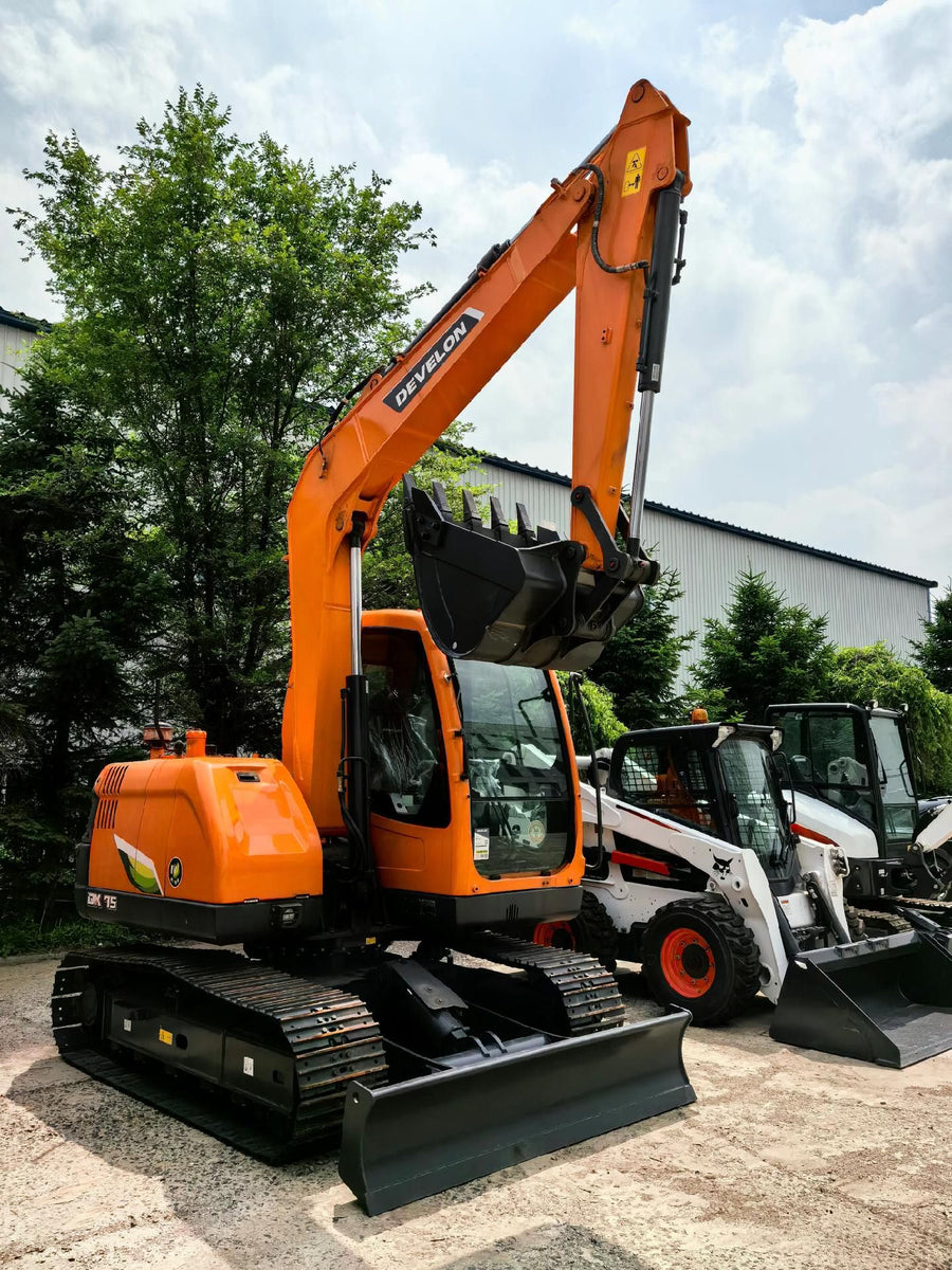 Excavadora de cadenas DEVELON DX75 nueva en venta | Precio DEVELON DX75 foto de detalle 3