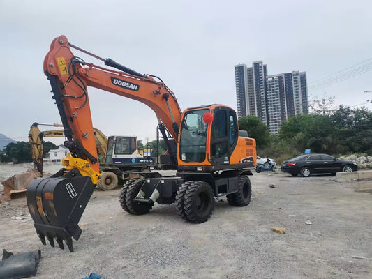 New Develon DX125W Excavator for Sale rear side view
