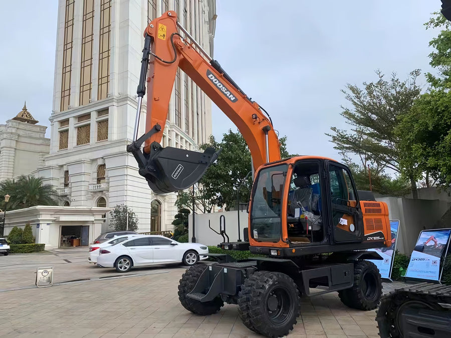 Excavadora de ruedas DEVELON DX125W nueva en venta | Precio DEVELON DX125W foto de detalle 3