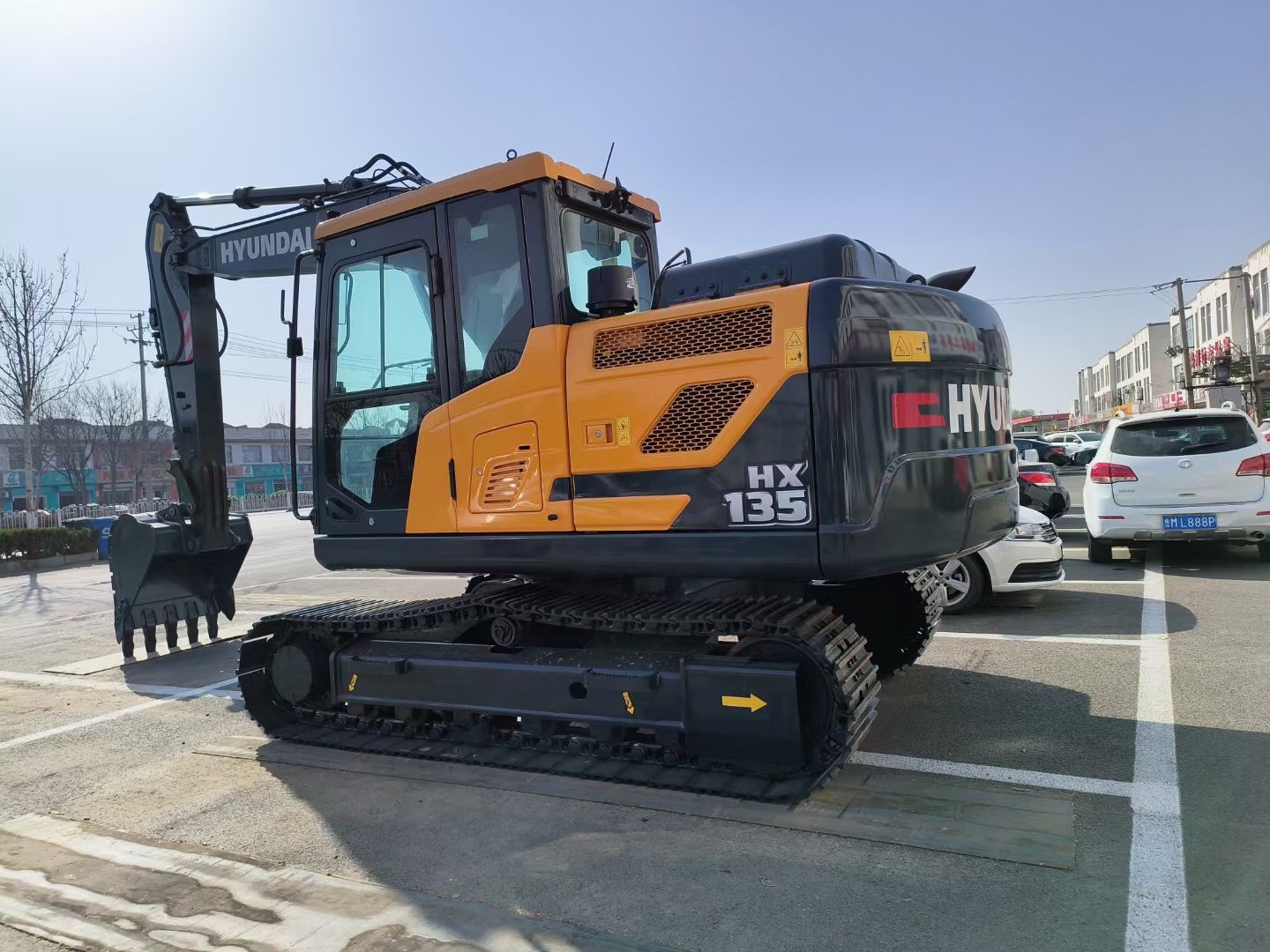 New Hyundai HX135 Excavator for Sale detail view
