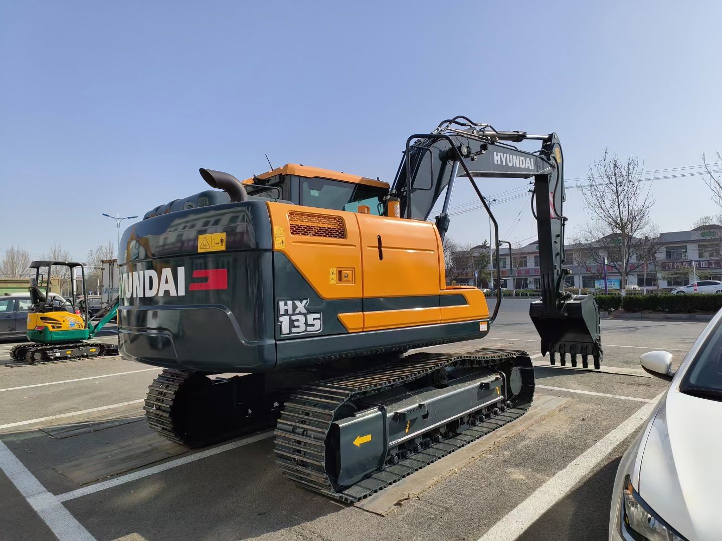 New Hyundai HX135 Excavator for Sale detail view